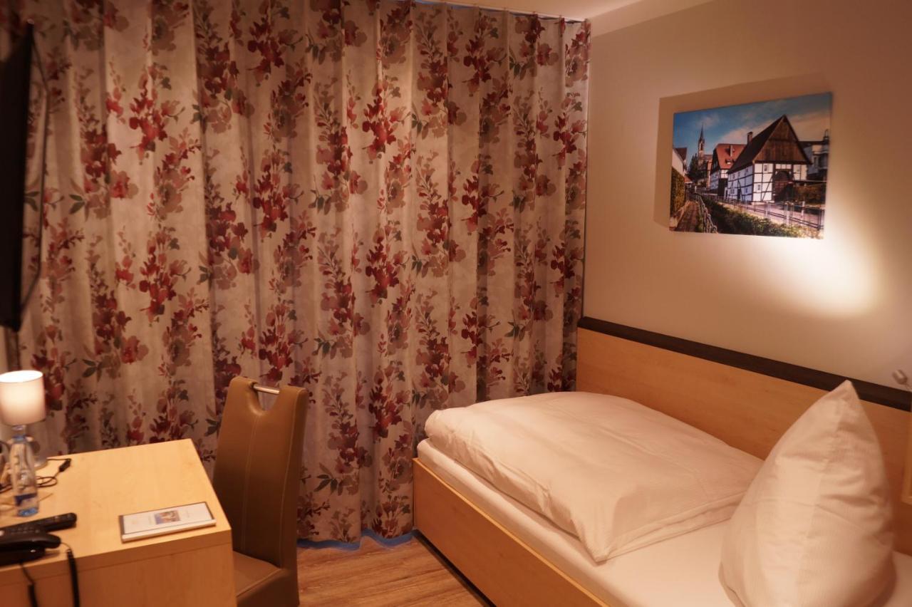 Hotel Gasthof Luis Варбург Экстерьер фото